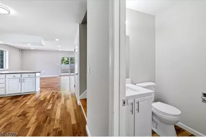 222 Eagle Rock Ave, Roseland, NJ 07068 - Photo 10