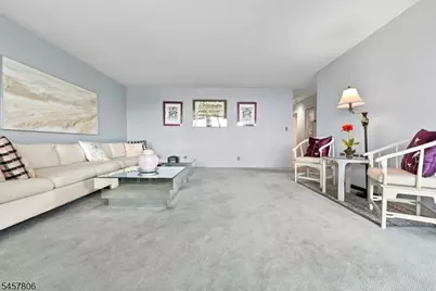 1 Claridge Dr #917, Verona, NJ 07044 - Photo 8