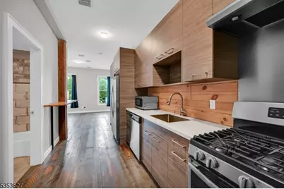 180 Spring St #203, Newton, NJ 07860 - Photo 2