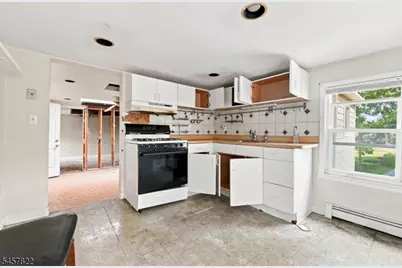 437 State Route 10, Hanover Township, NJ 07981 - Photo 12