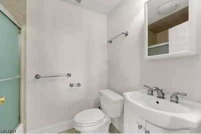 14 Locust St 2nd Floor #2, Madison, NJ 07940 - Photo 8