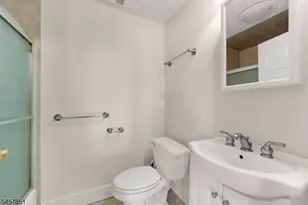 14 Locust St 2nd Floor, Madison, NJ 07940 - Photo 8