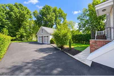 14 Locust St 2nd Floor #2, Madison, NJ 07940 - Photo 18