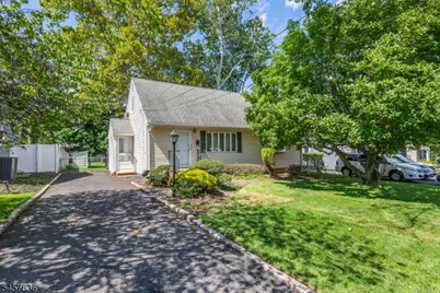 149 Anderson Pkwy, Cedar Grove, NJ 07009 - Photo 2
