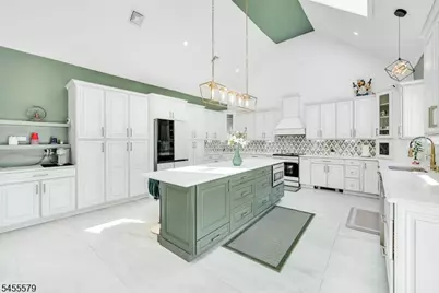 46 Ironia Rd, Chester, NJ 07930 - Photo 4
