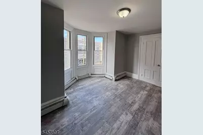 393 Straight St, Paterson, NJ 07501 - Photo 16