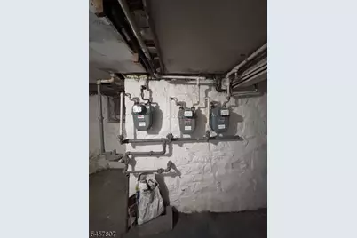 393 Straight St, Paterson, NJ 07501 - Photo 32