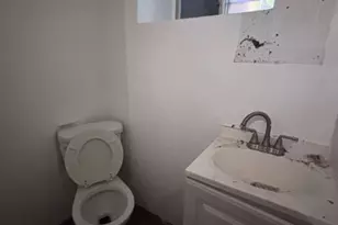 393 Straight St, Paterson, NJ 07501 - Photo 34