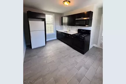 393 Straight St, Paterson, NJ 07501 - Photo 14