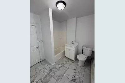 393 Straight St, Paterson, NJ 07501 - Photo 18