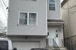 121 Chadwick Ave, Newark, NJ 07108 - Photo 1