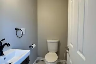 968 Dehart Pl, Elizabeth, NJ 07202 - Photo 4