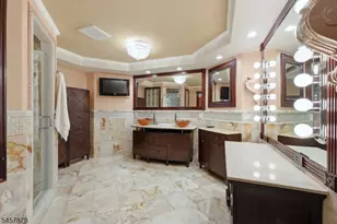 37 Mountainwood Ct, Totowa, NJ 07512 - Photo 34