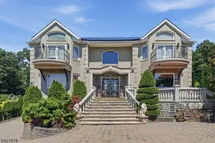 37 Mountainwood Ct, Totowa, NJ 07512 - Photo 1