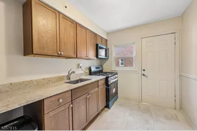 183 Norman Rd, Newark, NJ 07106 - Photo 12