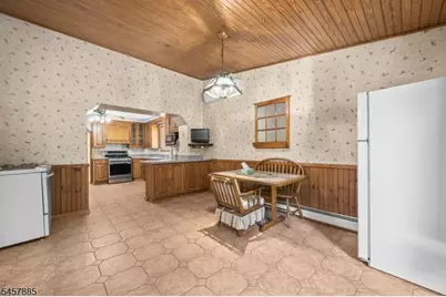 30 Hepburn Rd, Clifton, NJ 07012 - Photo 4