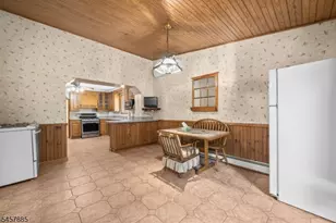 30 Hepburn Rd, Clifton, NJ 07012 - Photo 4