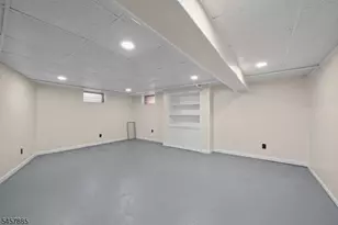 30 Hepburn Rd, Clifton, NJ 07012 - Photo 18