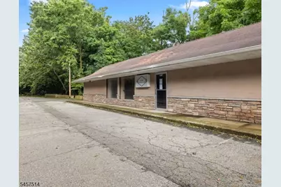 217 Hamburg Turnpike, Bloomingdale, NJ 07403 - Photo 2