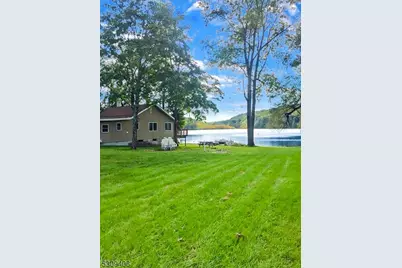 37 Smith St, Hope Township, NJ 07825 - Photo 18