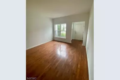 40 Black Bear Ct, Hardyston Township, NJ 07419 - Photo 2