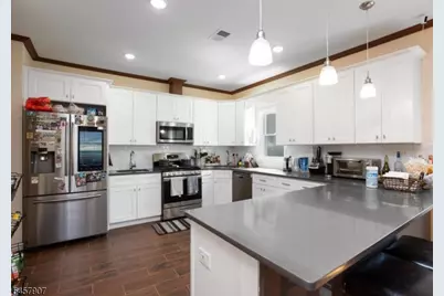 86 Oak St #2, Jersey City, NJ 07304 - Photo 4