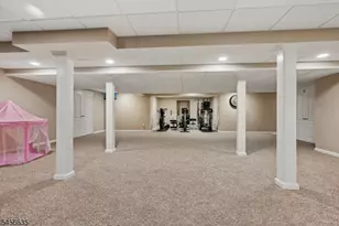 18 Downingtown Ct, Warren Township, NJ 07059 - Photo 32