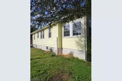 107 Broad St, Carneys Point, NJ 08023 - Photo 2