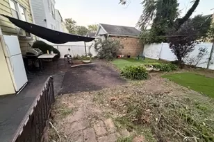 16 Hazel Pl, Irvington, NJ 07111 - Photo 10