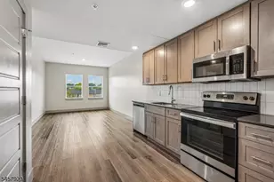 548 Franklin Ave, Belleville, NJ 07109 - Photo 6
