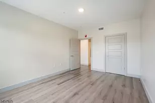 548 Franklin Ave, Belleville, NJ 07109 - Photo 12