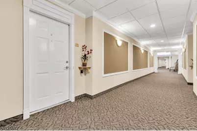 3210 Chesterwood Way #3210, Franklin Township, NJ 08873 - Photo 4