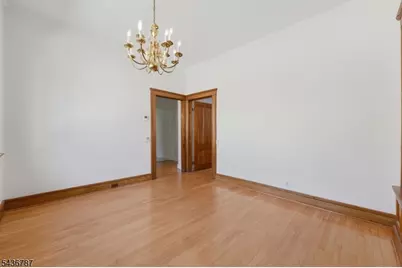 219 Magie Ave, Roselle Park, NJ 07204 - Photo 8