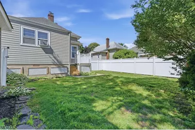 219 Magie Ave, Roselle Park, NJ 07204 - Photo 26