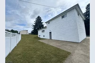 60 Mountain Ave #Fron, Paterson, NJ 07501 - Photo 2