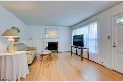 271 Summit Rd, Mountainside, NJ 07092 - Photo 8
