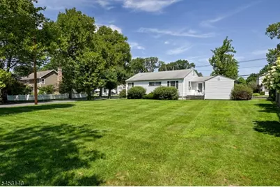 271 Summit Rd, Mountainside, NJ 07092 - Photo 22