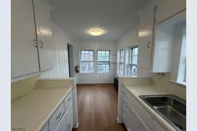 16 Elm St #3, Morristown, NJ 07960 - Photo 6