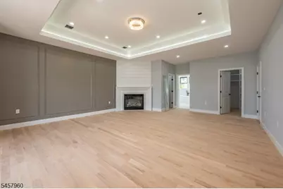 412 Gregory Rd, Paramus, NJ 07652 - Photo 34