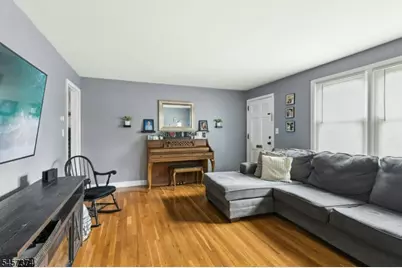 372 S Union Ave, Cranford Township, NJ 07016 - Photo 6