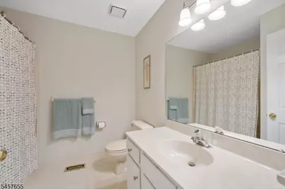 35 Arapaho Trl, Branchburg Township, NJ 08876 - Photo 14
