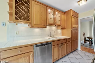 35 Arapaho Trl, Branchburg Township, NJ 08876 - Photo 6