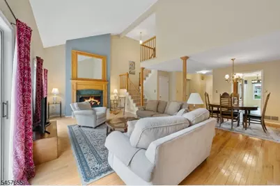 35 Arapaho Trl, Branchburg Township, NJ 08876 - Photo 4