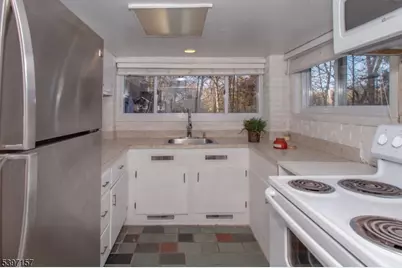 18 Decker Pond Rd, Vernon, NJ 07461 - Photo 28