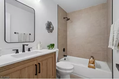 41 Paula Dr, Washington Township, NJ 07853 - Photo 22