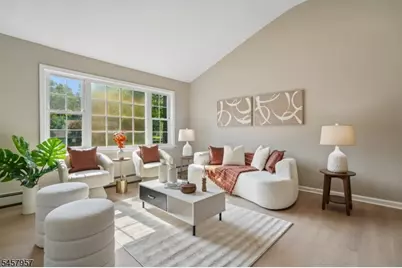 41 Paula Dr, Washington Township, NJ 07853 - Photo 4