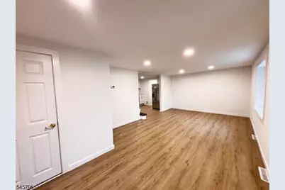 20 Garbarino Ave, Wanaque, NJ 07465 - Photo 4