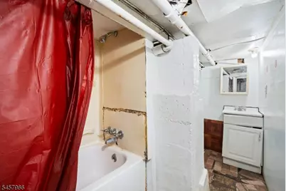 44 Paterson Ave, Paterson, NJ 07522 - Photo 28