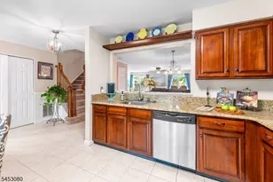 54 Woodledge Ct, Rockaway Township, NJ 07866 - Photo 10