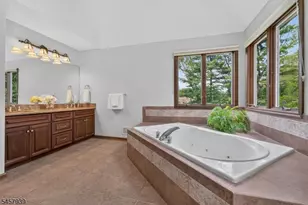 6 Oakridge Rd, Clinton Township, NJ 08801 - Photo 28